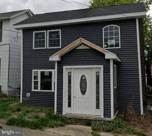 27 Elizabeth St, Pittston, PA 18640 - #1