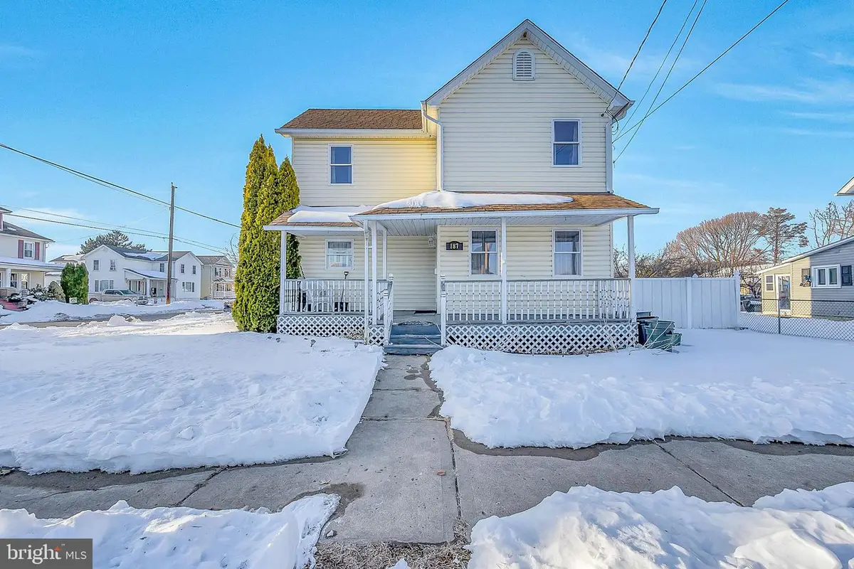 187 Sharpe St, Wyoming, PA 18644 - #1
