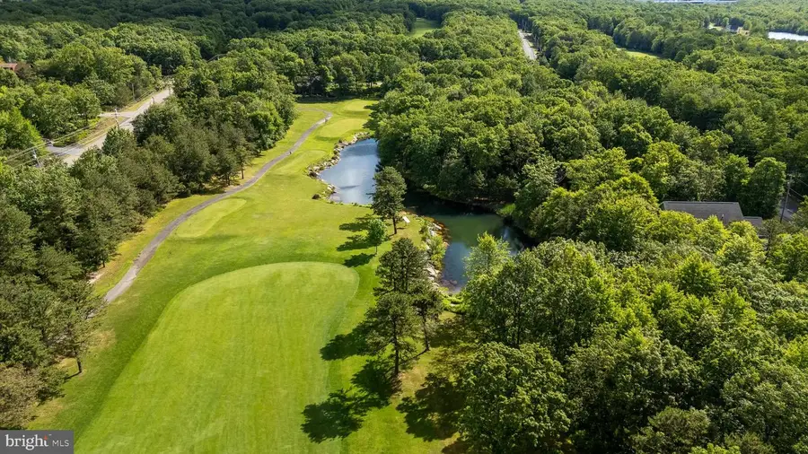 230 Elderberry Ln, Hazleton, PA 18202 - #2