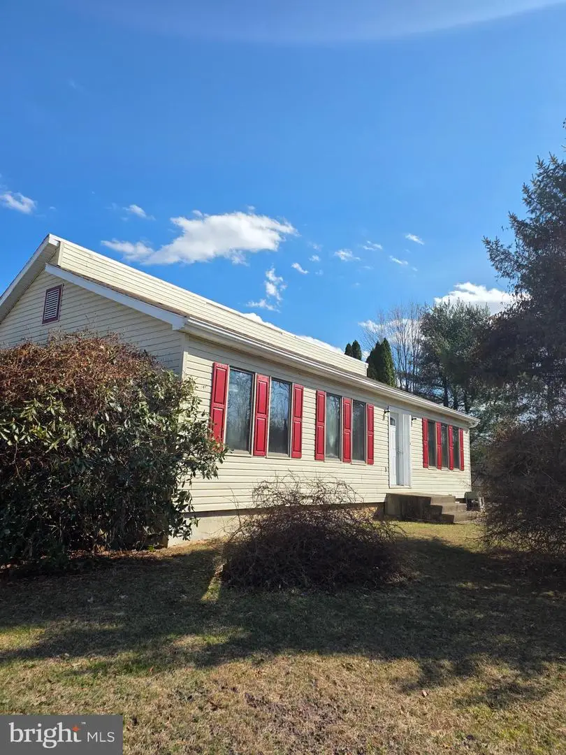 67 Confers Ln, Berwick, PA 18603 - #2