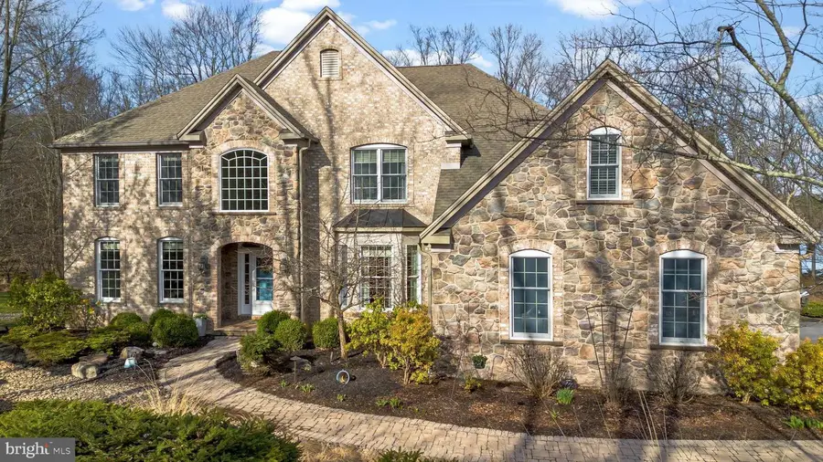 414 Ice Harvest Dr, Mountain Top, PA 18707 - #3