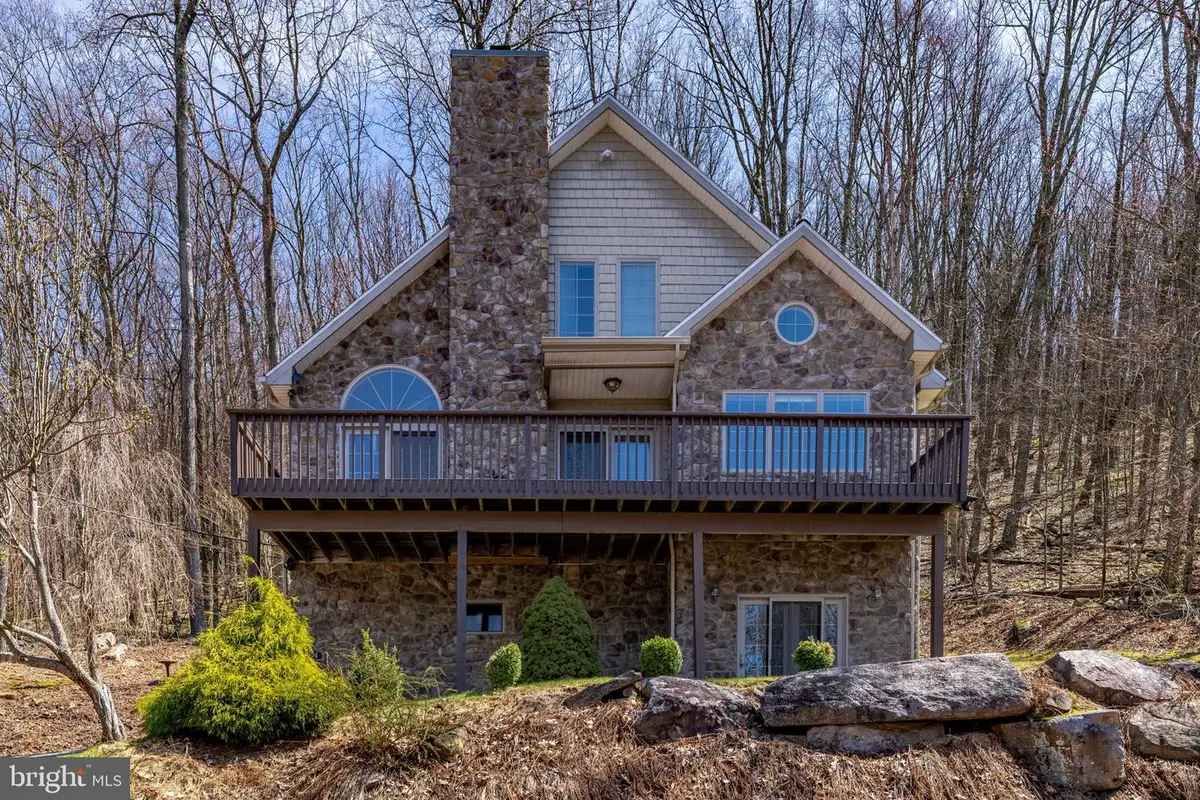 154 Kickapoo Dr, Hazle, PA 18202 - #1