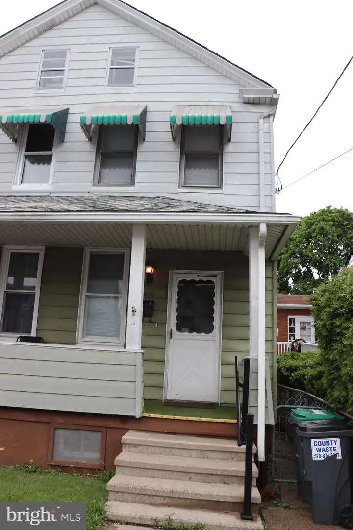 430 Washington St, Freeland, PA 18224 - #1