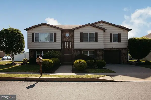 1017 Sarah St, WILKES-BARRE, PA 18705