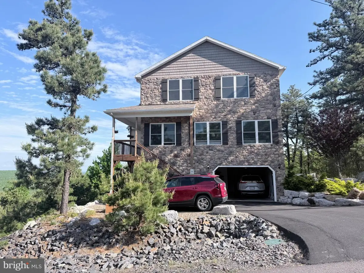 532 Buck Mountain Blvd, Hazleton, PA 18202 - #1