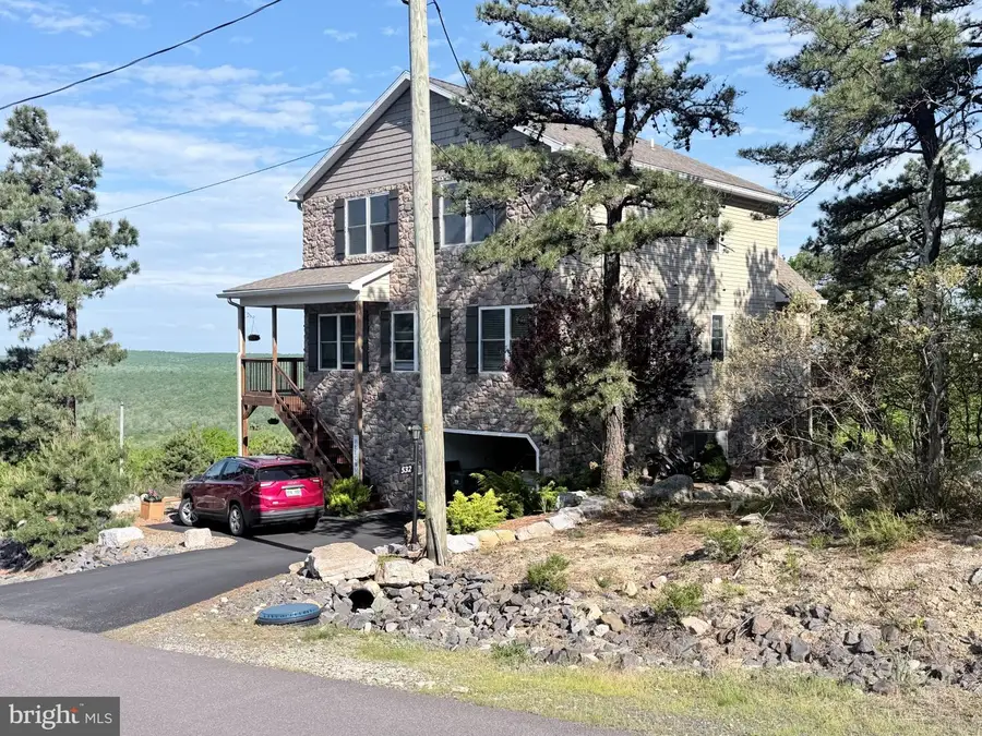 532 Buck Mountain Blvd, Hazleton, PA 18202 - #2