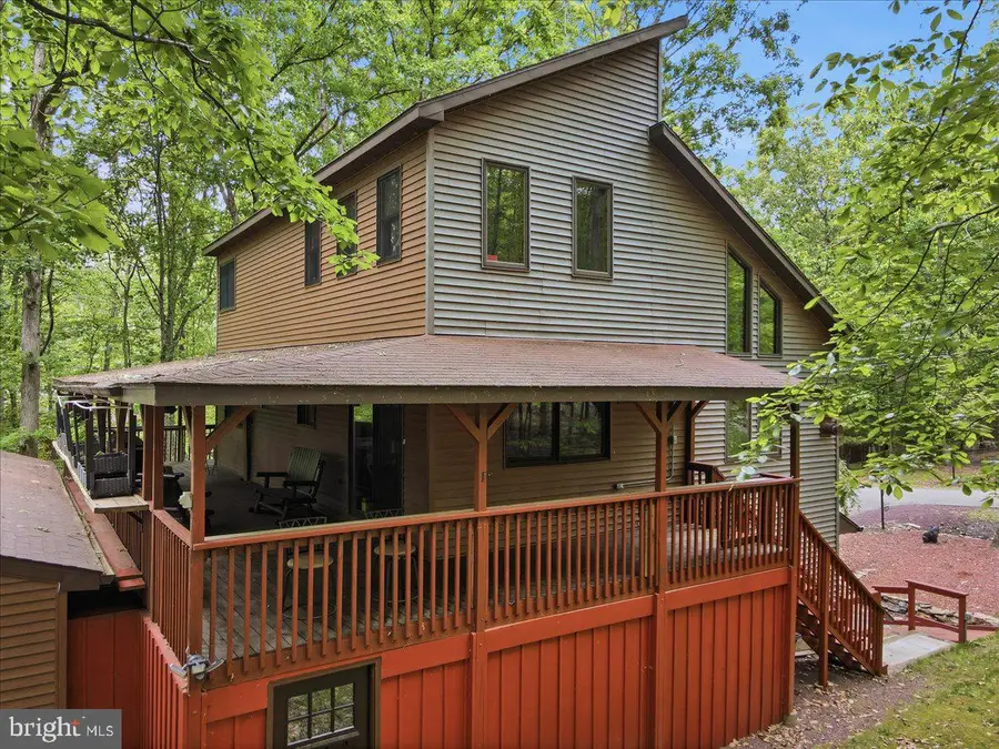 208 Owego Dr, Hazleton, PA 18202 - #2