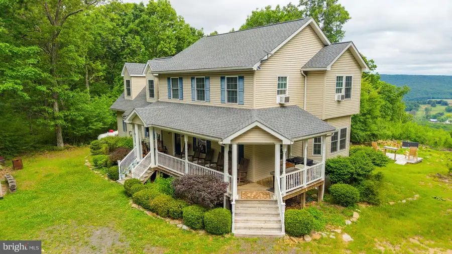 210 White Mountain Ln, Sugarloaf, PA 18249 - #3