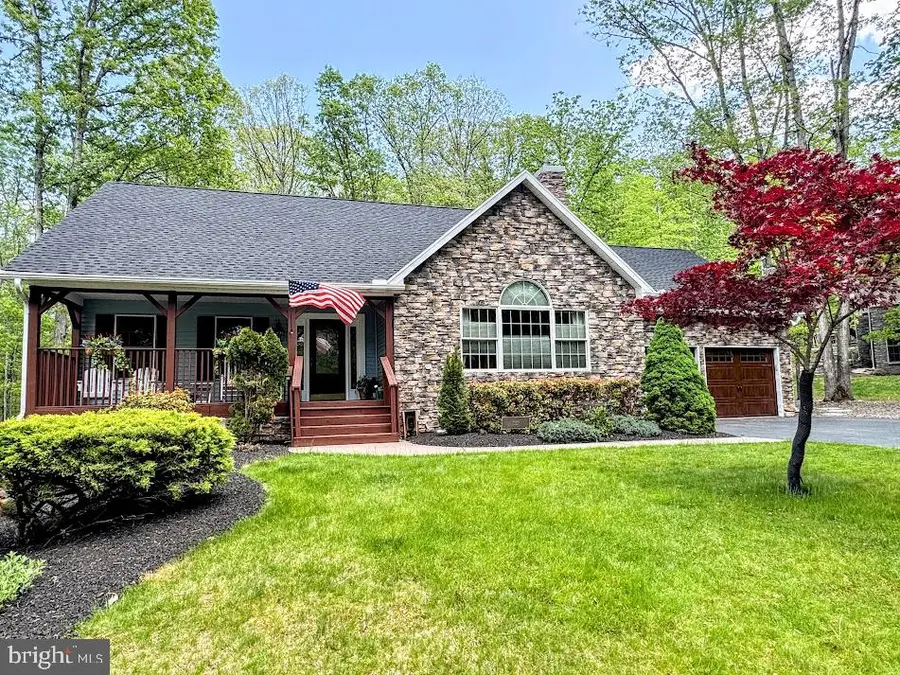 219 Owego Dr, Hazleton, PA 18202 - #2