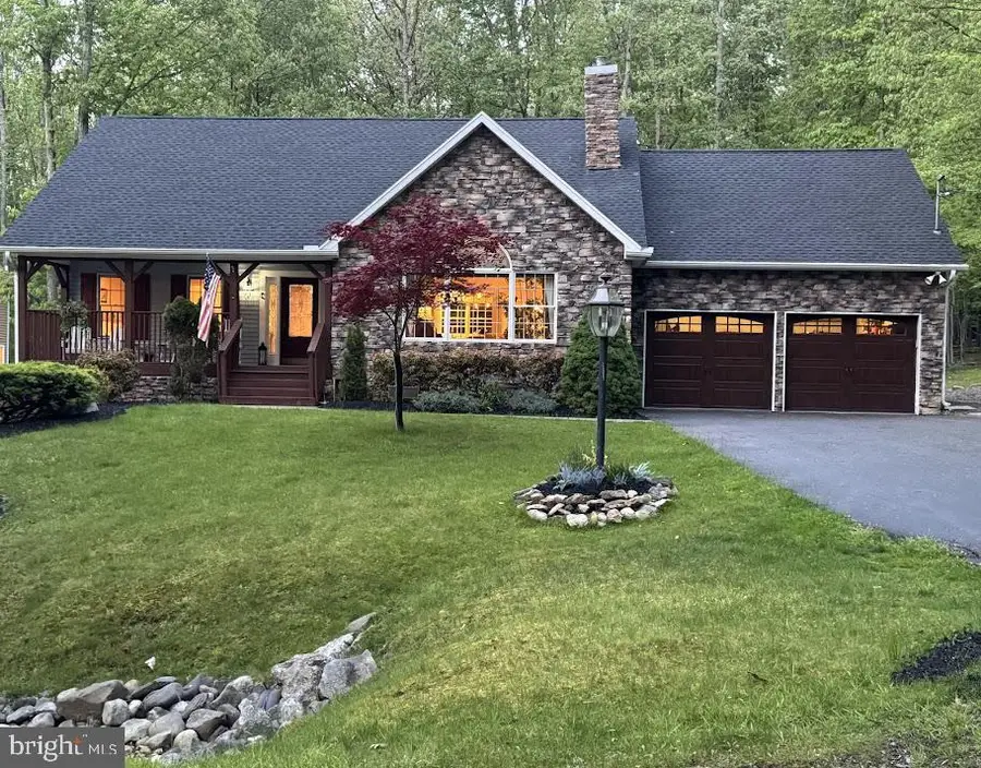 219 Owego Dr, Hazleton, PA 18202 - #3