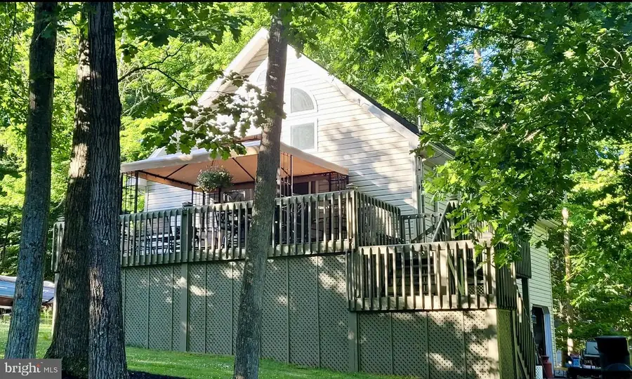 202 Trapper Springs Cir, Drums, PA 18222 - #2