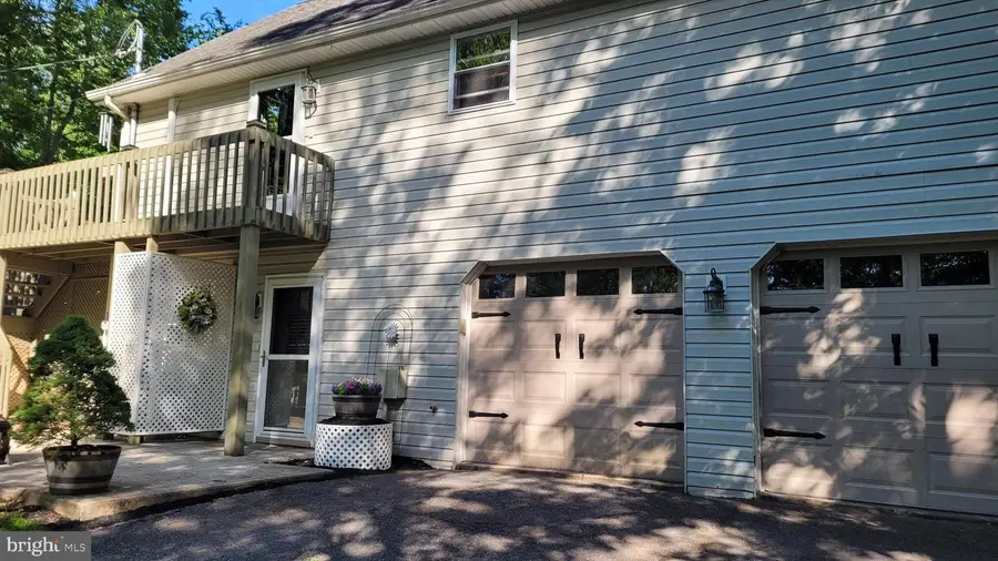 202 Trapper Springs Cir, Drums, PA 18222 - #3