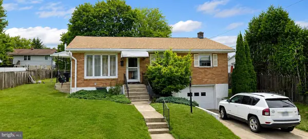 958 Seybert St, HAZLETON, PA 18201