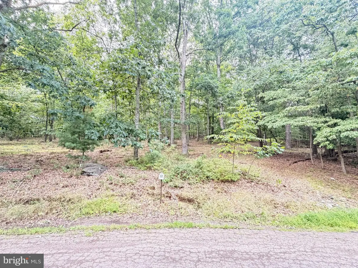 39 Goodwin Dr, Hunlock Creek, PA 18621 - #1