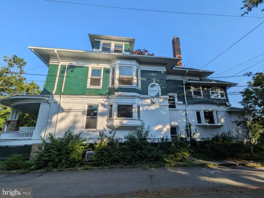 107 York Ave, West Pittston, PA 18643 - #3