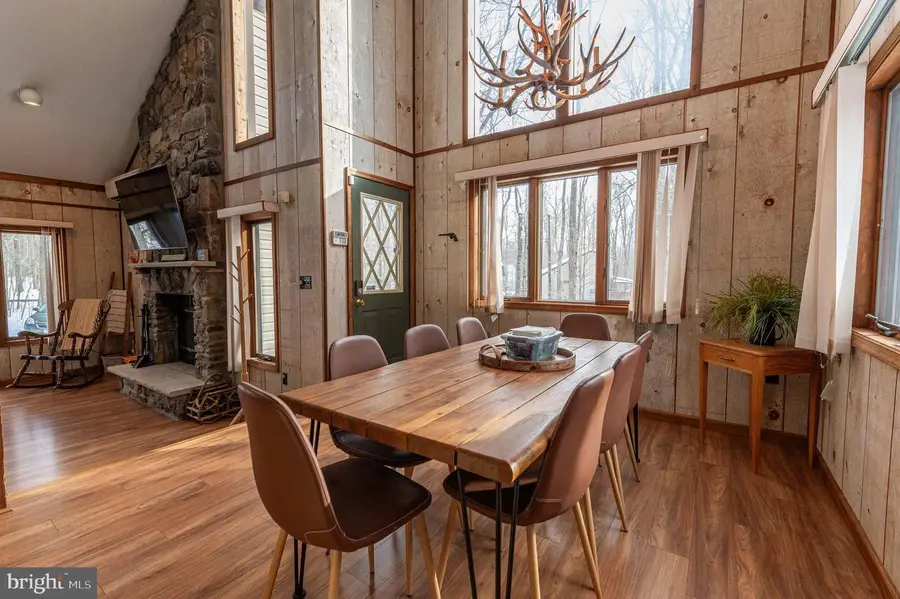 178 Cardinal Dr, Gouldsboro, PA 18424 - Image #3