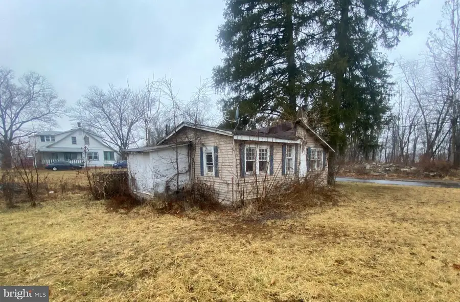 144 Mechanic St E, Muncy, PA 17756 - Image #2