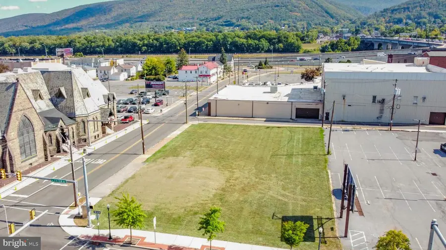 52 E 3rd Street, Williamsport, PA 17701 - #2