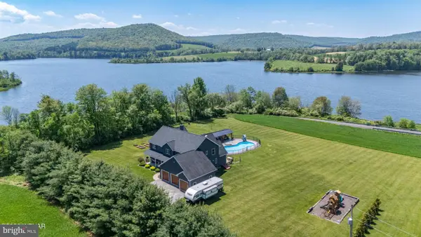 92 Easton Rd, TROUT RUN, PA 17771
