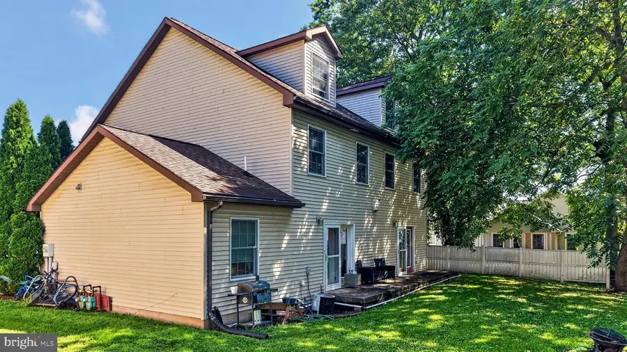 2415 Lila Ln, Williamsport, PA 17701 - #2