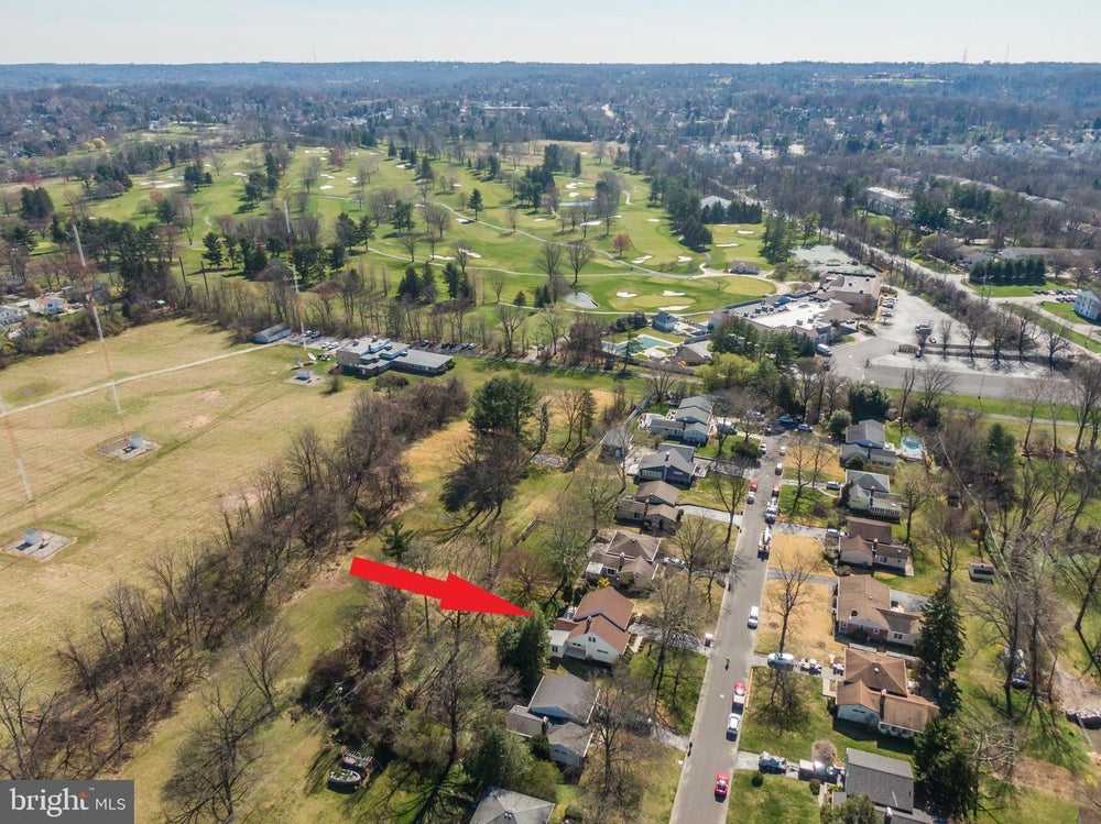 109 Hunter Rd, PLYMOUTH MEETING, PA 19462 BHGRE