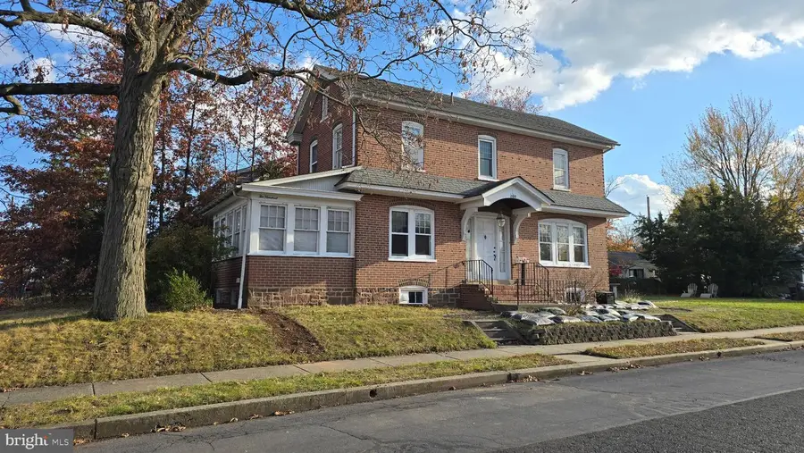 200 E 5th St, Lansdale, PA 19446 - Image #2