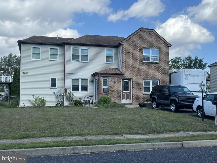271 & 273 Shirley Dr, Harleysville, PA 19438 - Image #2