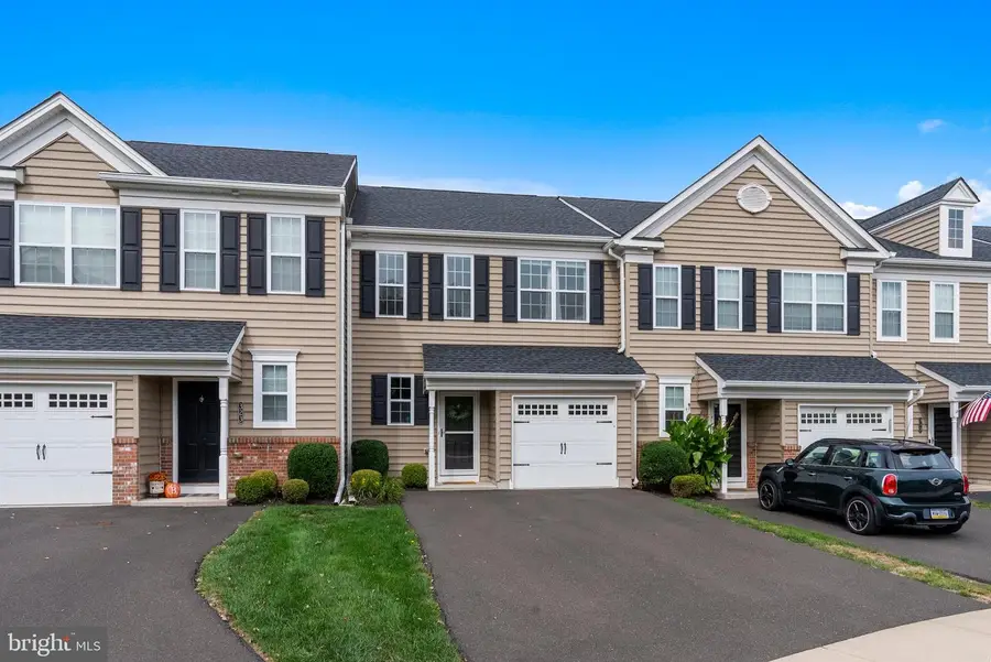 321 W Hamlin Ave, Telford, PA 18969 - Image #3