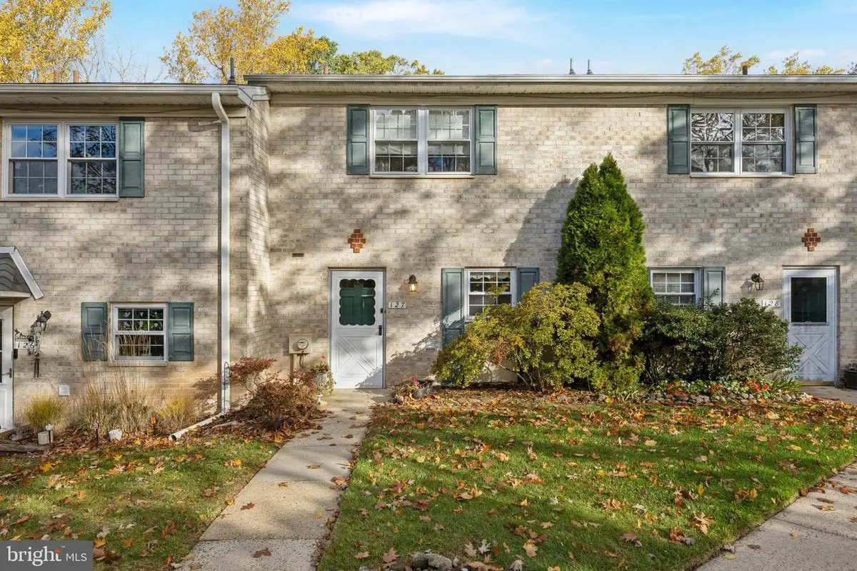127 Hampstead Dr #127, Ambler, PA 19002 - Image #1
