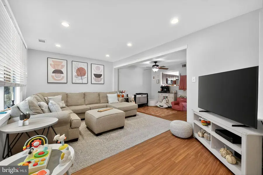 309 Woodside Cir, Dresher, PA 19025 - Image #2