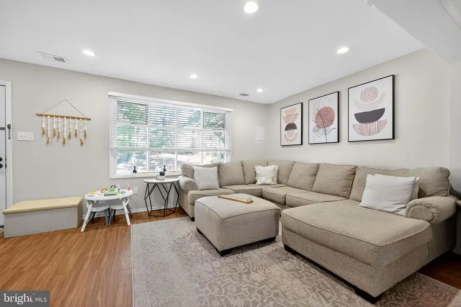 309 Woodside Cir, Dresher, PA 19025 - Image #3