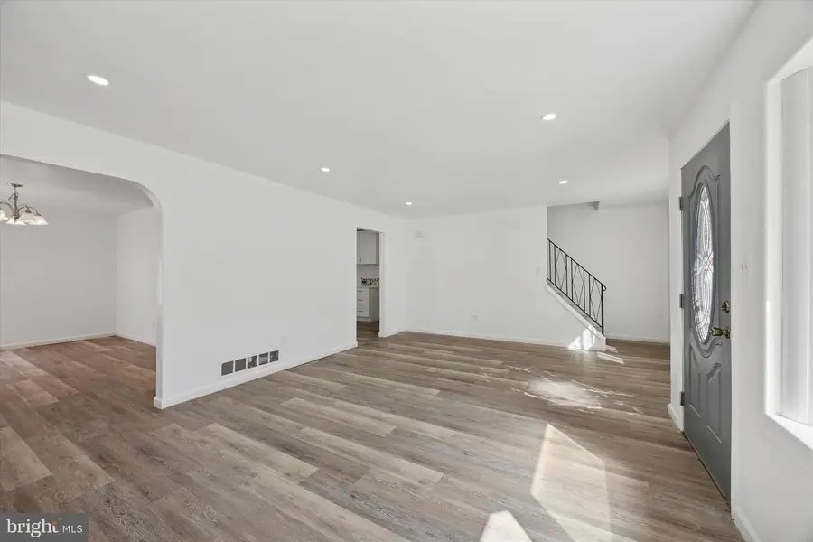 1822 Osbourne Ave, Willow Grove, PA 19090 - Image #3