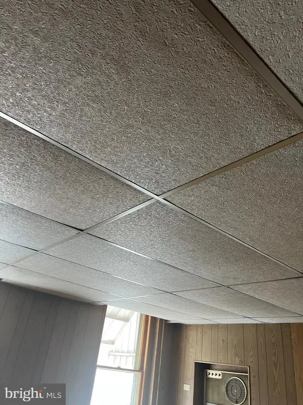 907 W Airy St, NORRISTOWN, PA 19401