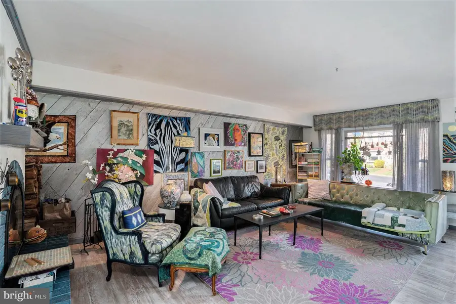 3919 Gatehouse Ln, Skippack, PA 19474 - Image #3