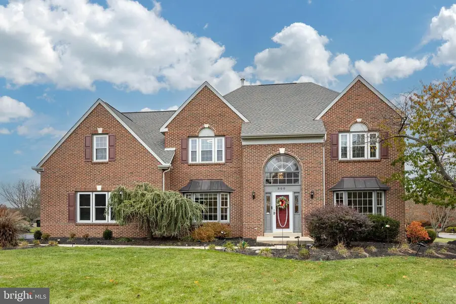 300 Sierra Crest Dr, Collegeville, PA 19426 - Image #2