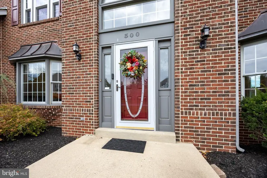 300 Sierra Crest Dr, Collegeville, PA 19426 - Image #3