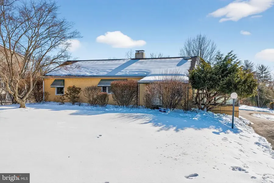 2016 N Trooper Rd, Norristown, PA 19403 - Image #2