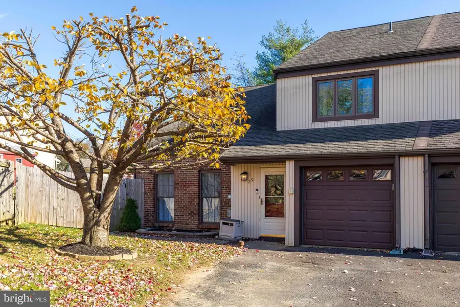 29 Log Pond Dr, Horsham, PA 19044 - Image #2