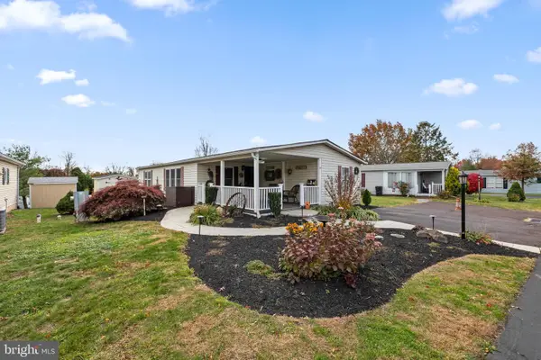 10 Queen Anne Way, SOUDERTON, PA 18964