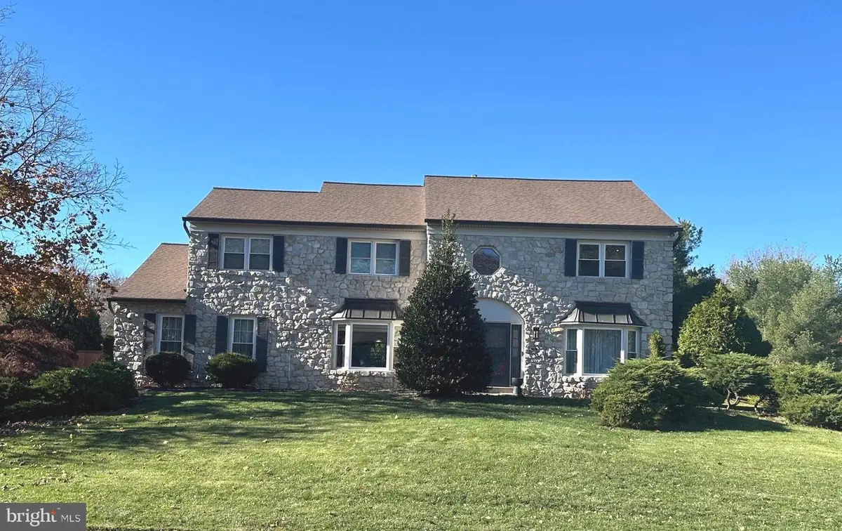 10 Beth Dr, Ambler, PA 19002 - Image #1