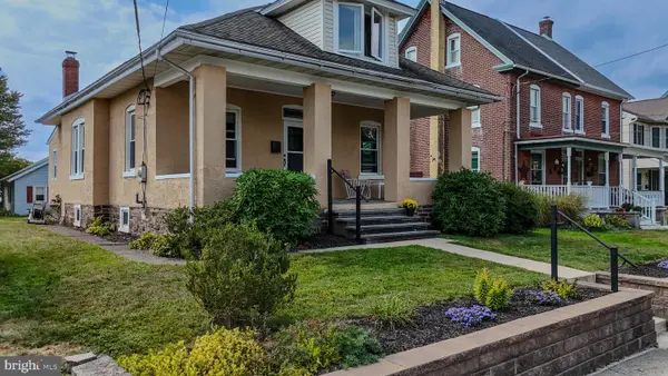 44 Adams Ave, SOUDERTON, PA 18964