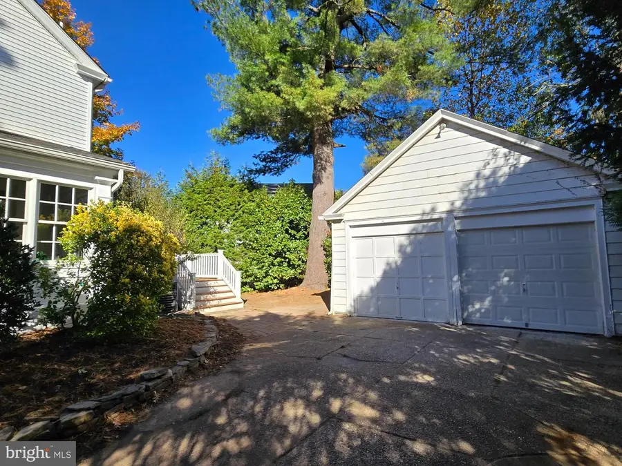 2165 Woodlawn Ave, Glenside, PA 19038 - Image #3