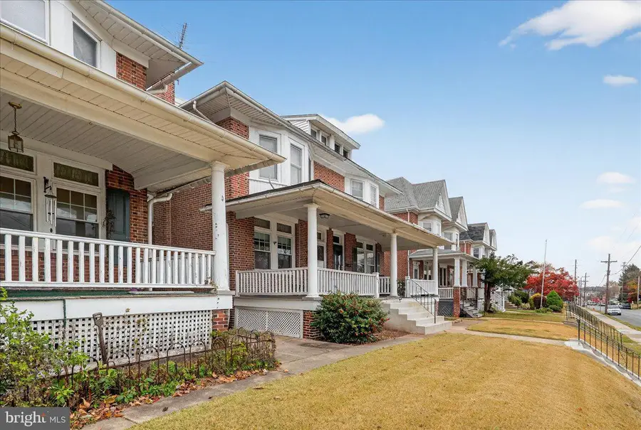 809 Stanbridge St, Norristown, PA 19401 - Image #2