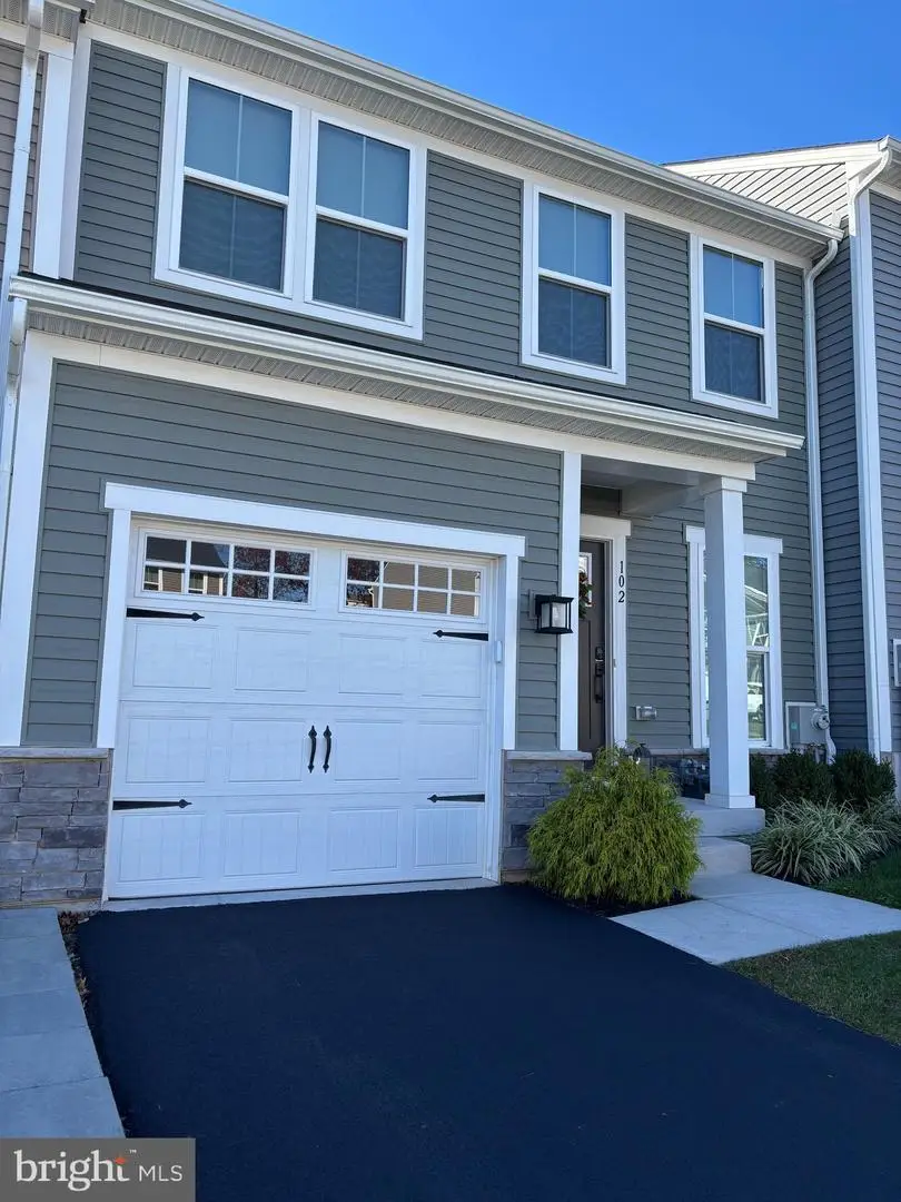 102 Sterling Dr, East Norriton, PA 19401 - Image #1