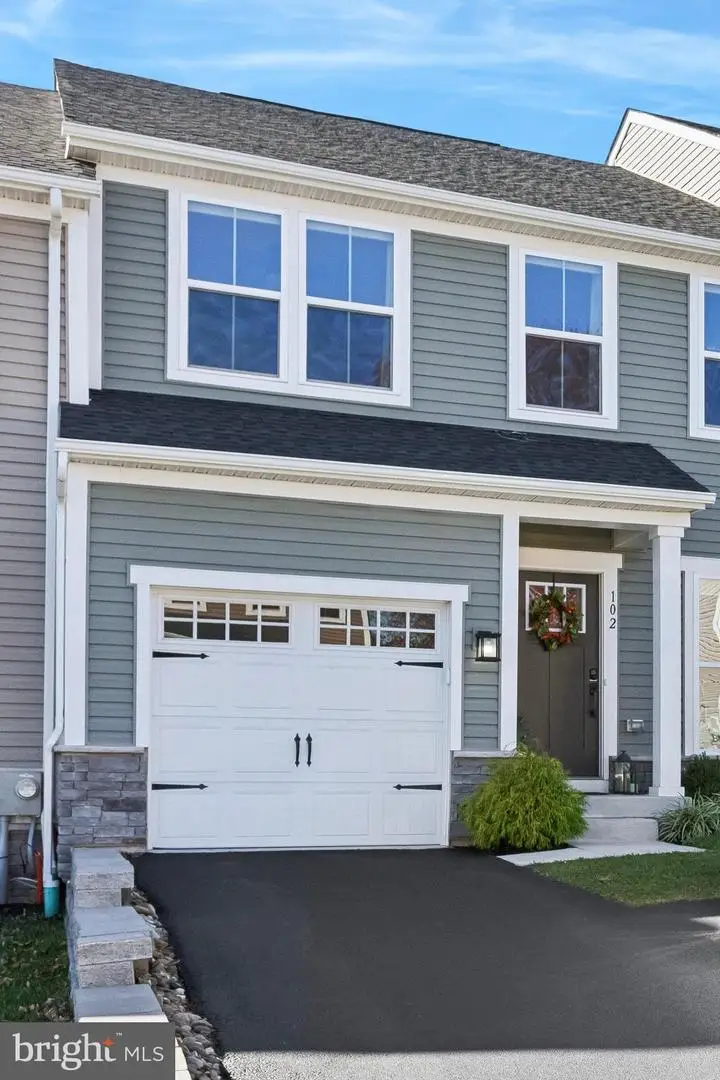 102 Sterling Dr, East Norriton, PA 19401 - Image #3