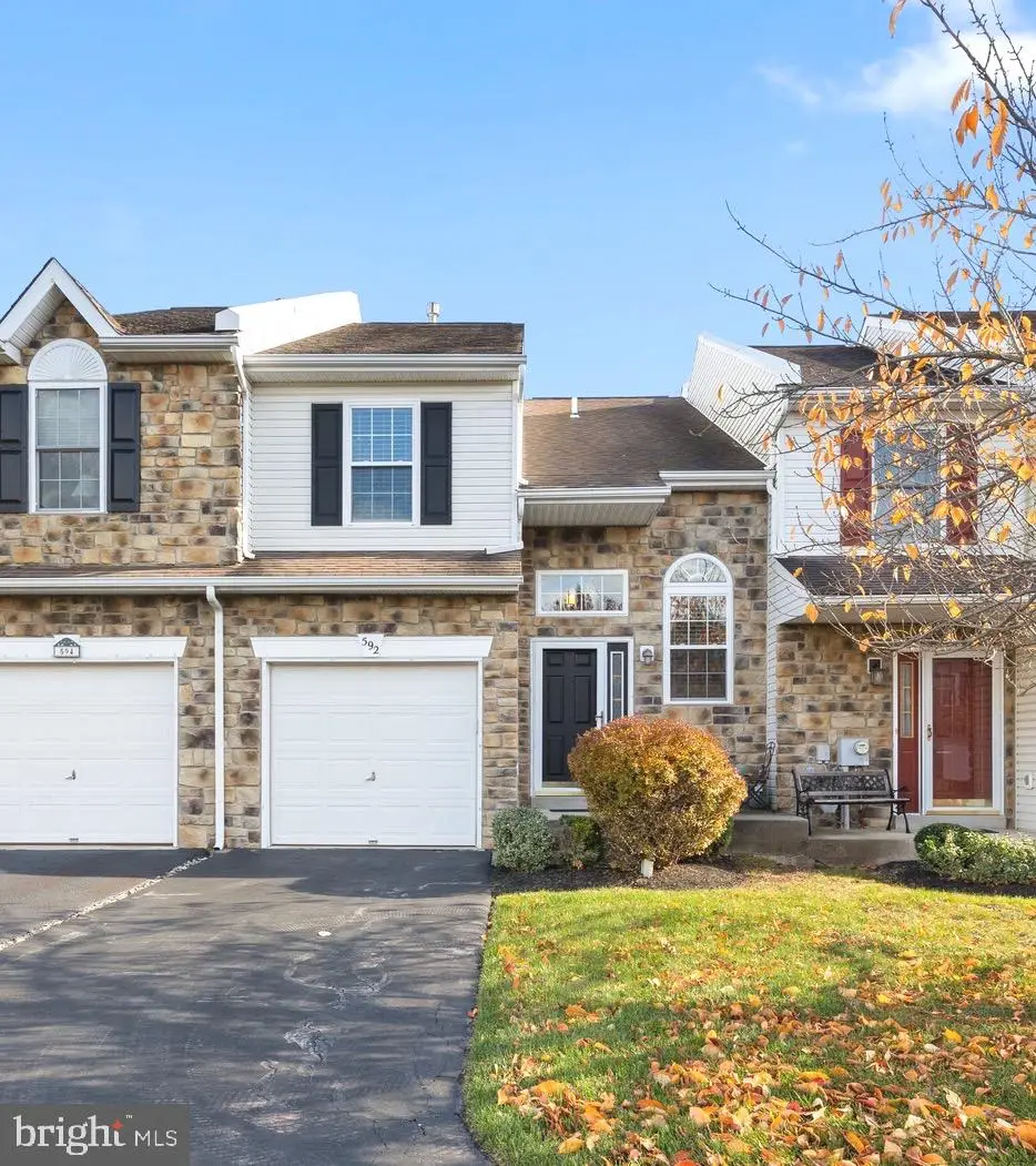 592 Blackmoor Ct, Harleysville, PA 19438 - Image #1