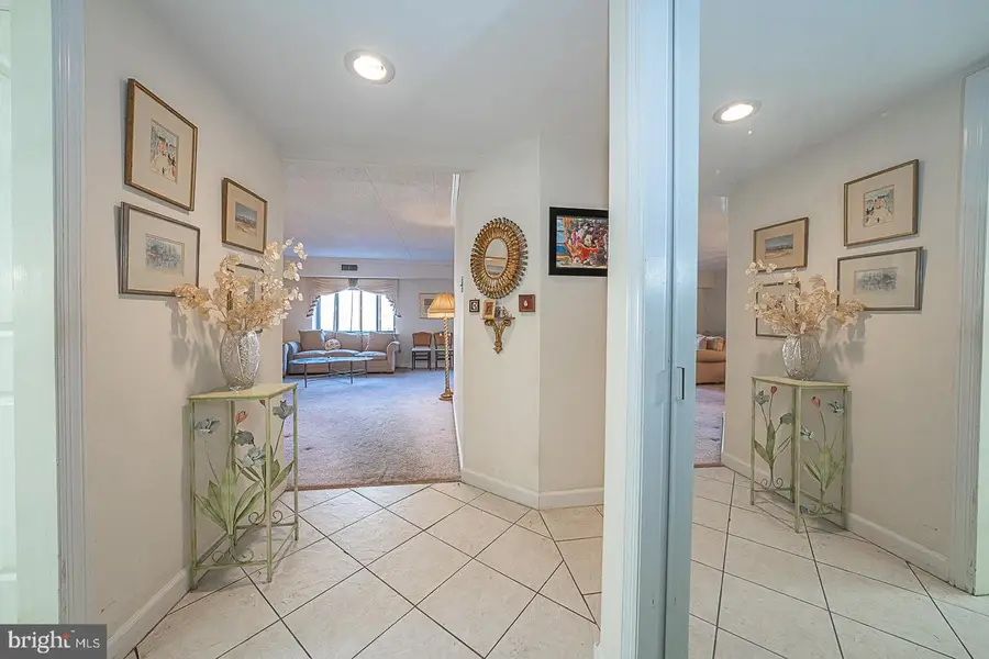 1219 W Wynnewood Rd #311, Wynnewood, PA 19096 - Image #2