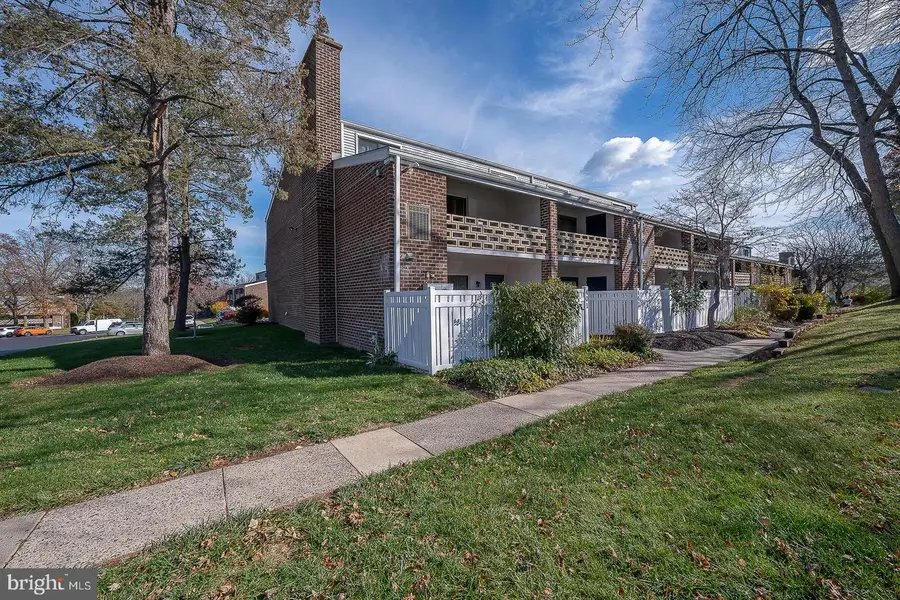 401 Stony Way #401, Norristown, PA 19403 - Image #2