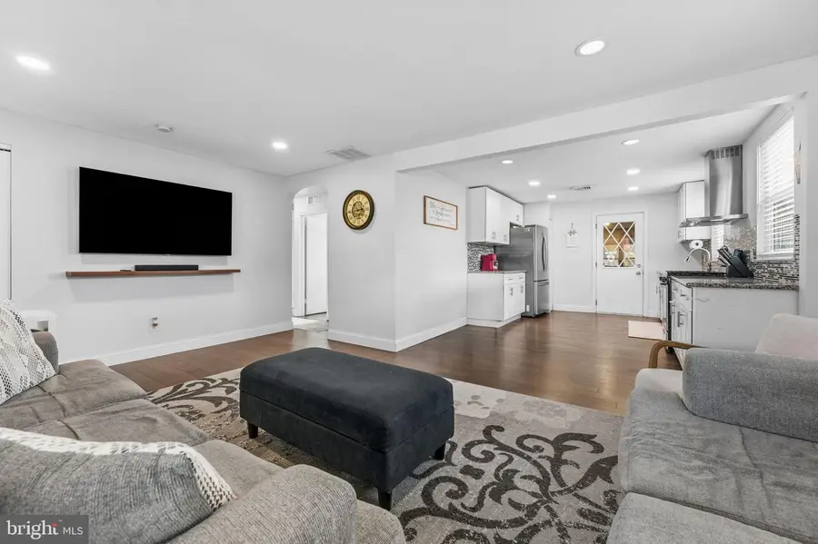 569 Kingwood Rd, King Of Prussia, PA 19406 - Image #3