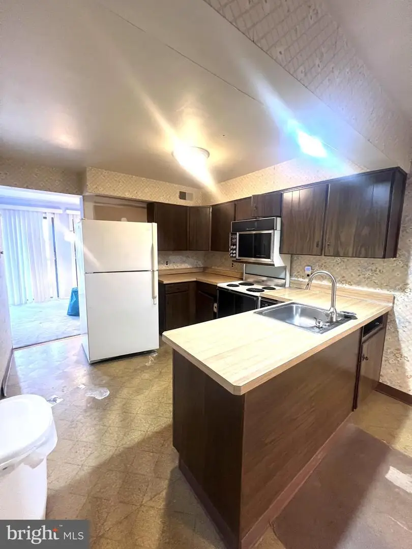 402 Harrison Pl, Ambler, PA 19002 - Image #3